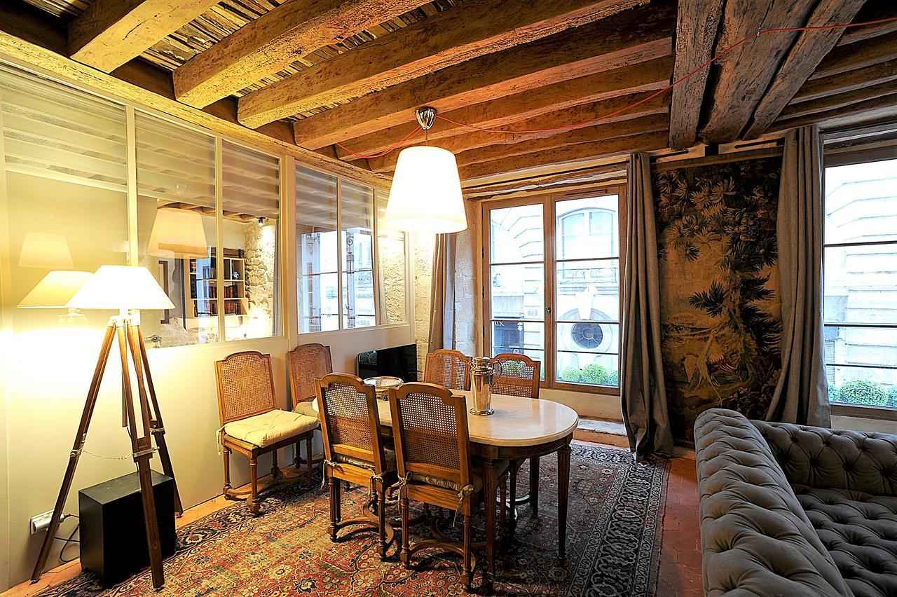 Beautiful Apartment In Historical Marais Paris Luaran gambar