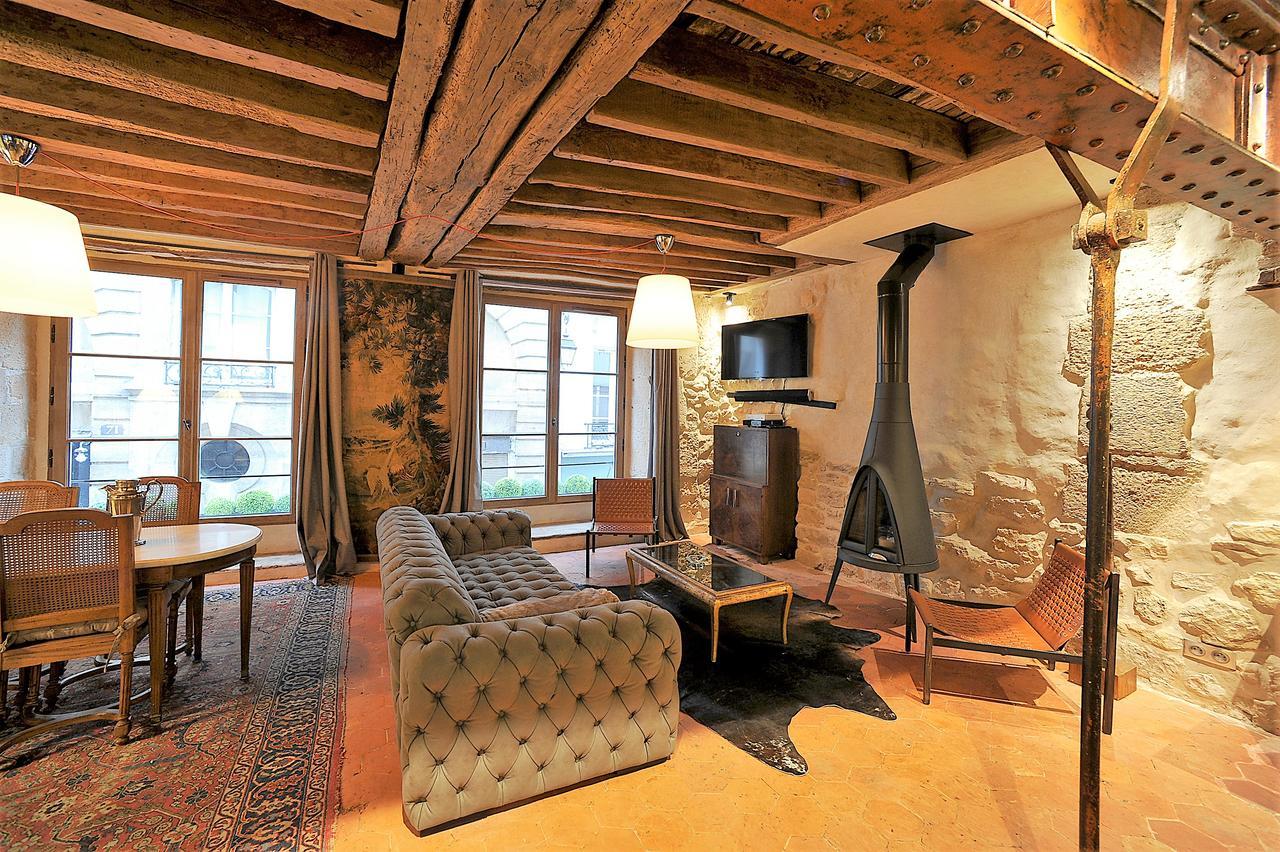 Beautiful Apartment In Historical Marais Paris Luaran gambar