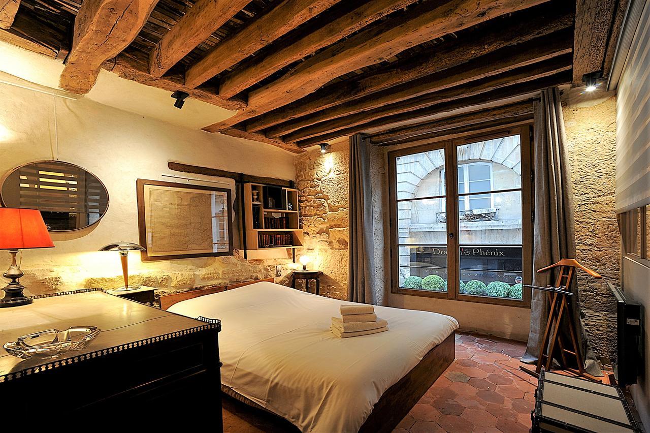 Beautiful Apartment In Historical Marais Paris Luaran gambar