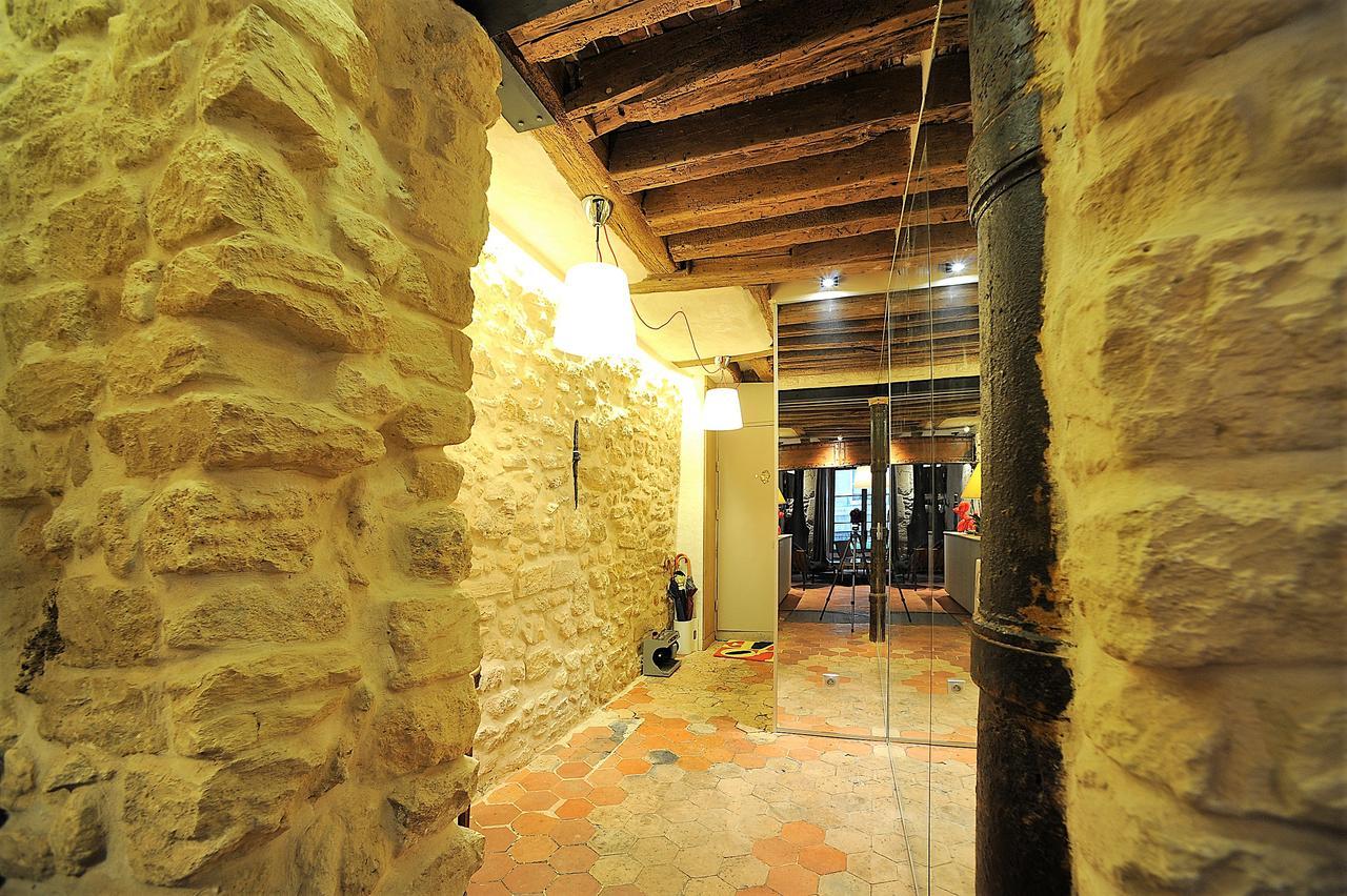 Beautiful Apartment In Historical Marais Paris Luaran gambar