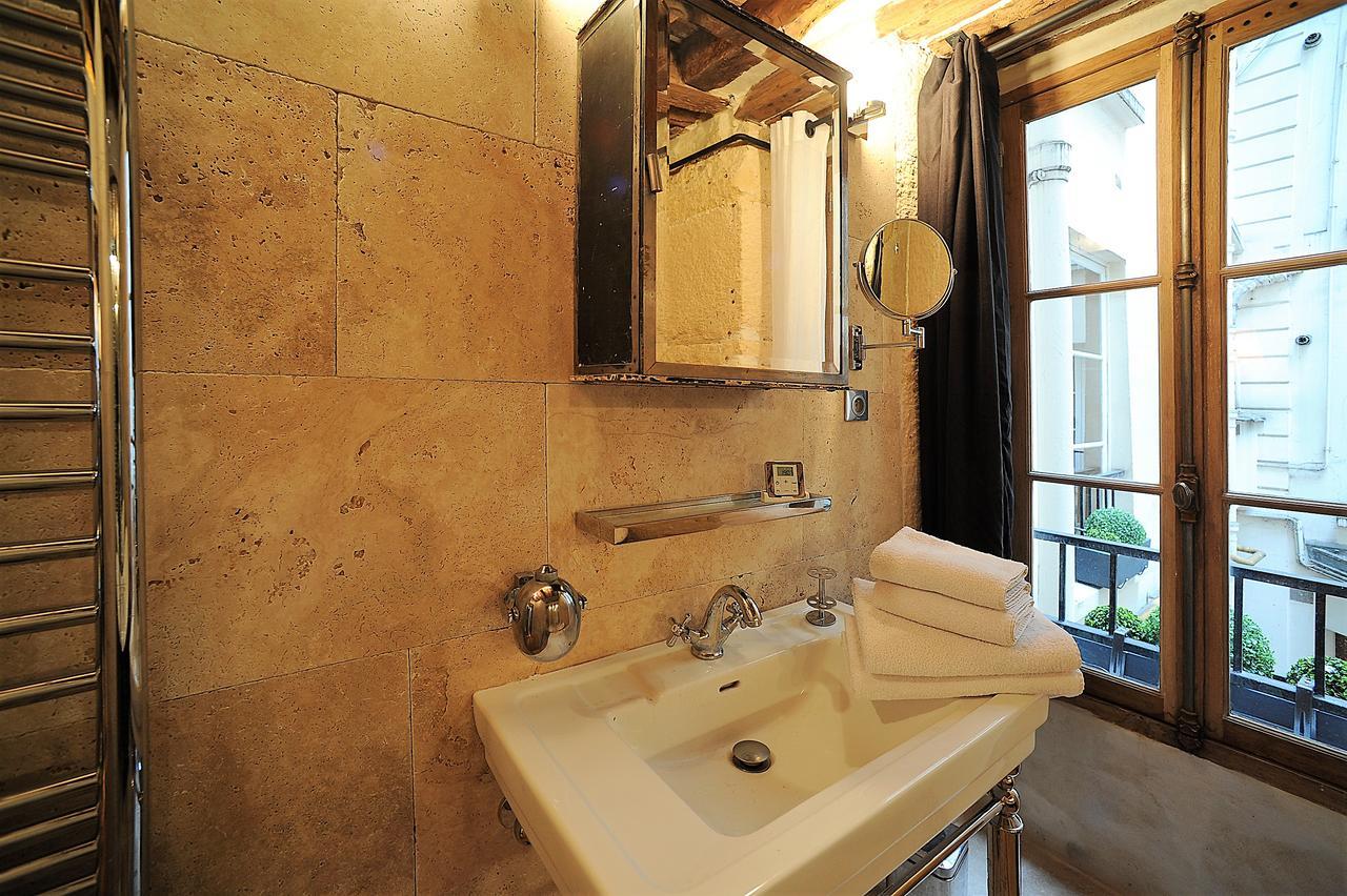 Beautiful Apartment In Historical Marais Paris Luaran gambar